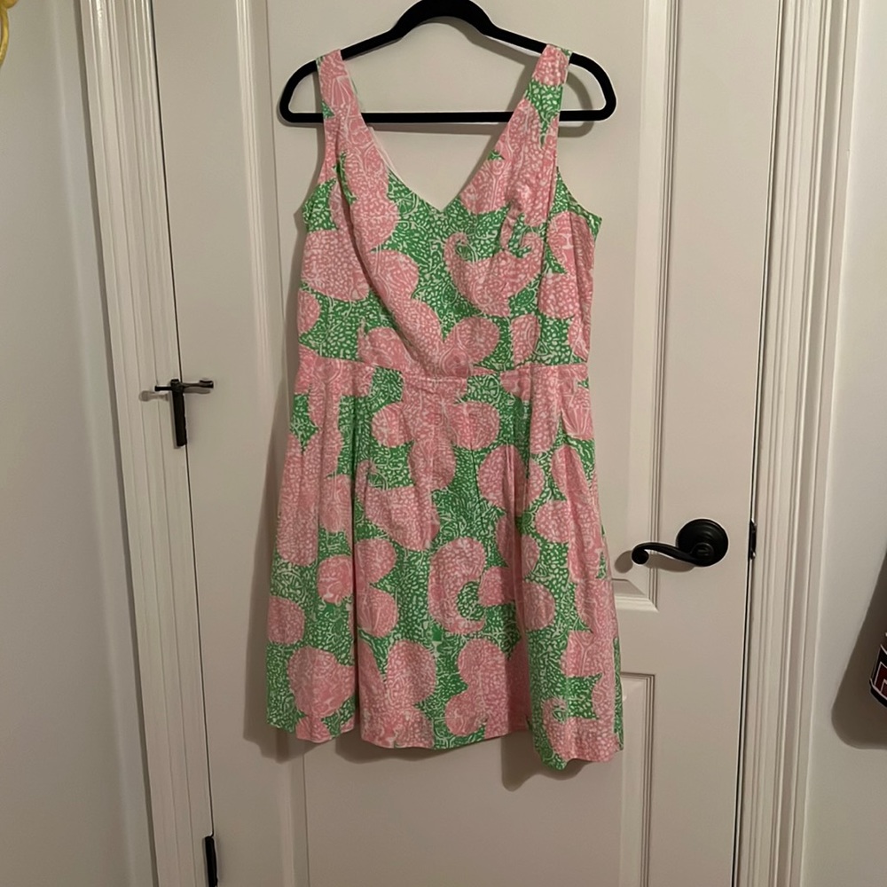 GUC Lilly Pulitzer dress in limeade cheat ya size 12
